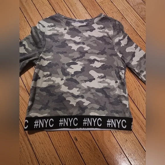 Girls Camo Print Long Sleeve Top - Picture 3 of 9